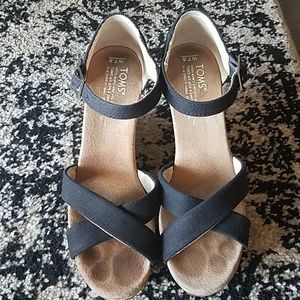 Toms Black Wedges
